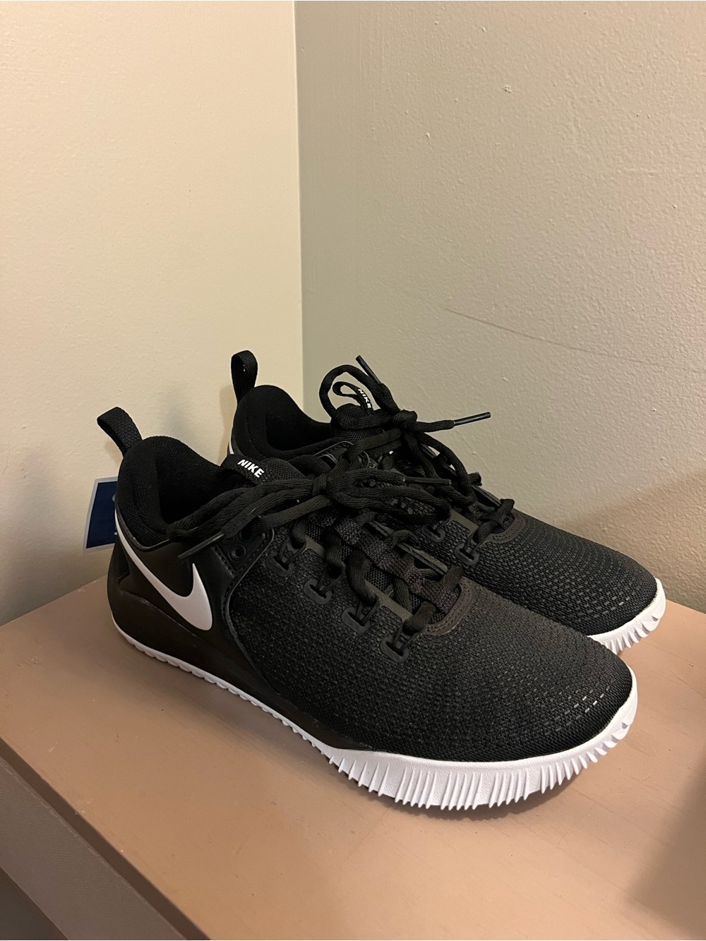 NEW Nike Zoom HyperAce 2 Womens Volleyball Shoes (size 8)